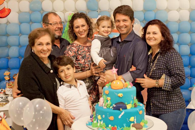 Casal Mario Frias e Ju comemora os 2 aninhos de Laura