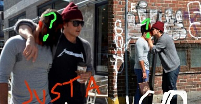 James Franco ironiza boatos de que é gay e publica foto beijando um homem