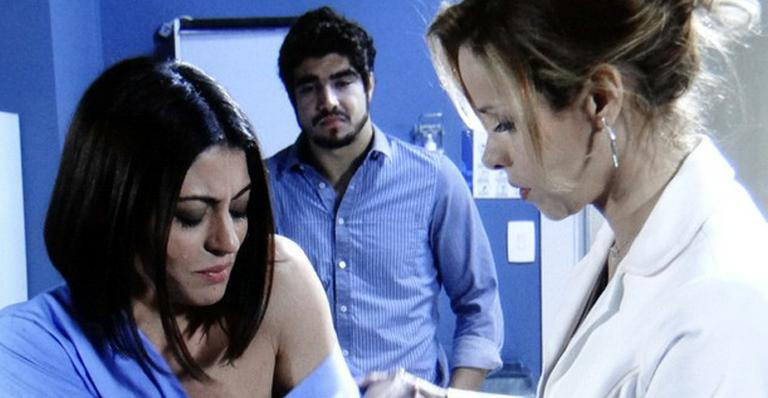 Amor à Vida: Após descobrir nódulo, Glauce tenta tranquilizar Silvia
