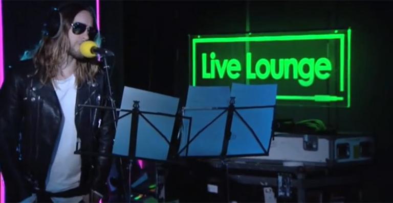 Jared Leto faz cover de música de Rihanna