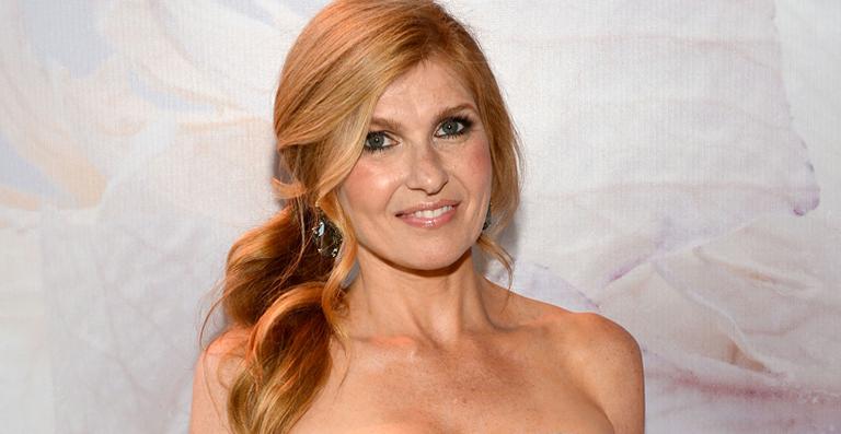 Connie Britton, atriz de Nashville, faz dieta só de sucos para o Emmy Awards
