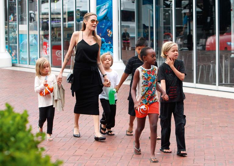 A mãe dedicada Angelina Jolie