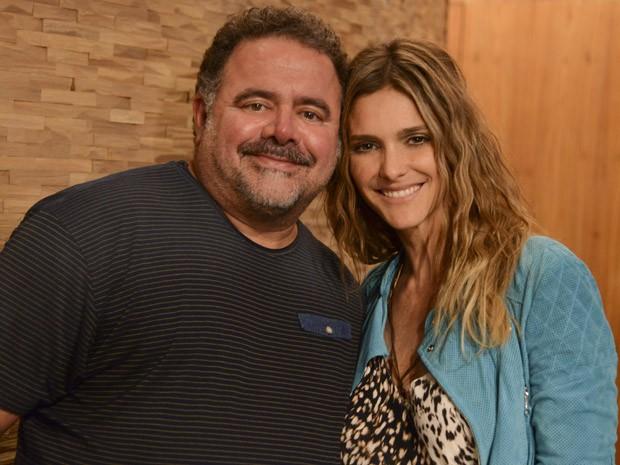 Fernanda Lima está fazendo aulas com Leo Jaime para cantar em seu programa