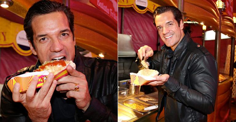 Valdirene por um dia: Carlos Machado, o milionário de Amor à Vida, faz cachorro-quente em circo