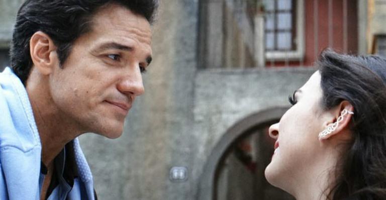 Amor à Vida: Valdirene marca encontro romântico com Ignácio e deixa Carlito com ciúme