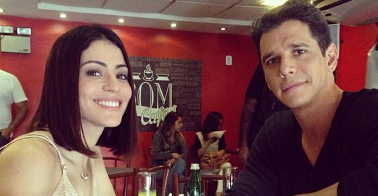Márcio Garcia grava com Carol Castro e sugere romance entre Guto e Silvia em Amor à Vida