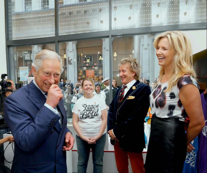 Príncipe Charles e Rod Stewart em inauguração