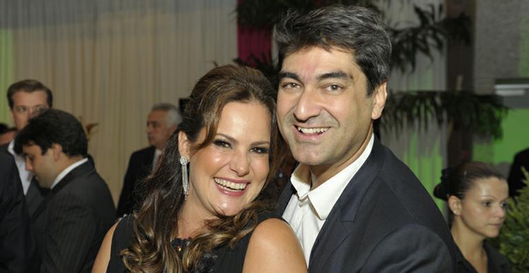 Zeca Camargo e Renata Ceribelli comemoram nova fase em jantar de despedida