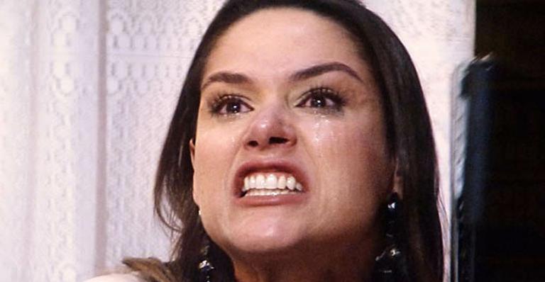 Amor à Vida: Leila tem ataque de fúria e deleta livro de Thales ao saber que se chama Nicole