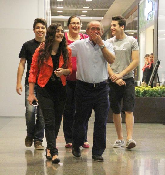 A animação de Renato Aragão em família