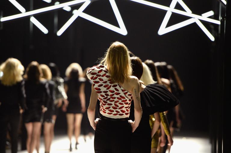 A minissaia é brasileira. Conheça essa e outras curiosidades sobre a moda