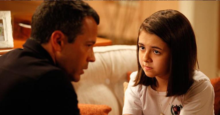 Amor à Vida: Por Ninho, Paulinha mente para Bruno
