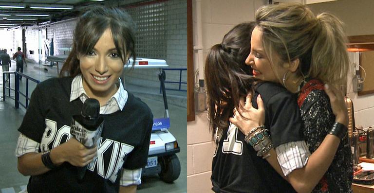 Anitta visita o The Voice e tieta técnicos do programa