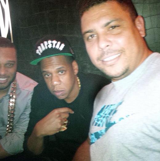 Ronaldo tieta Jay Z e mostra foto no Instagram