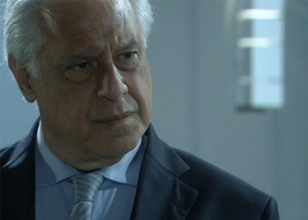 Amor à Vida: César enfrenta Félix ao saber que Atílio se uniu ao filho