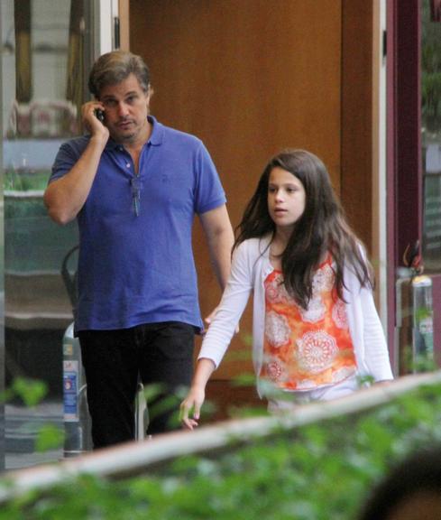 Edson Celulari na companhia de Sophia