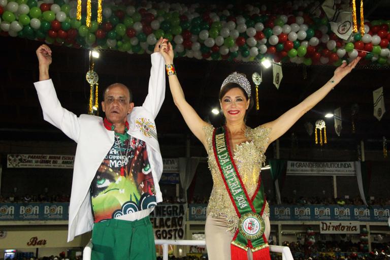 Grande Rio saúda a rainha Christiane Torloni