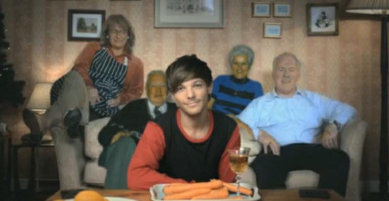 Story Of My Life, novo clipe do One Direction, mostra integrantes recriando fotos de família