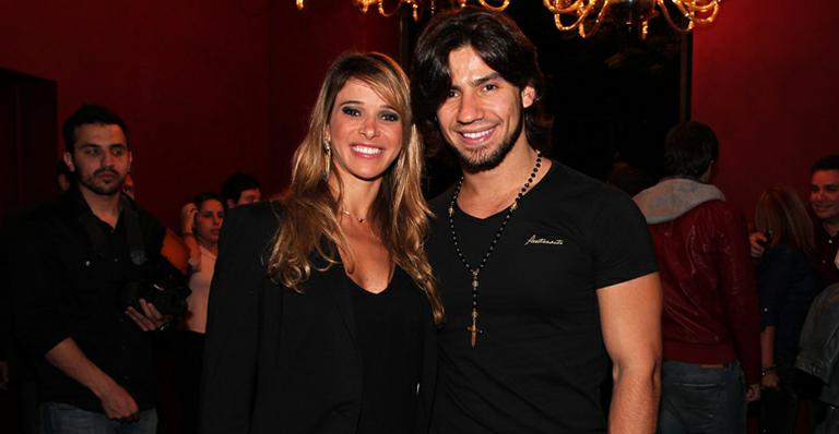 Namoro: Cantor Mariano e Dany Bananinha vão juntos a evento em São Paulo