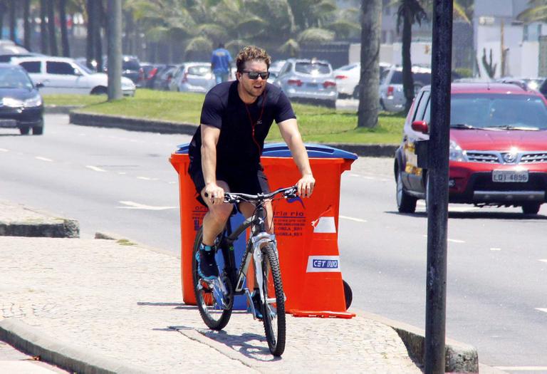 Exercícios de Thiago Fragoso