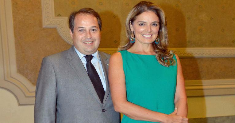 Ex-modelo Vanessa de Oliveira comenta a relação de 21 anos com George Fauci