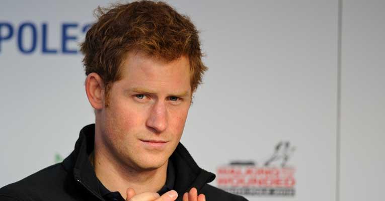 Príncipe William está com ciúme, diz Harry sobre sua missão no Polo Sul