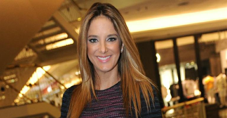 Ticiane Pinheiro diz que usava enchimento nos seios para paquerar