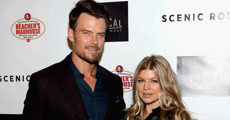 Josh Duhamel faz montagem com Fergie e o filho dançando hit do Village People