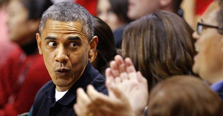 Obama e sua família assistem a jogo de basquete