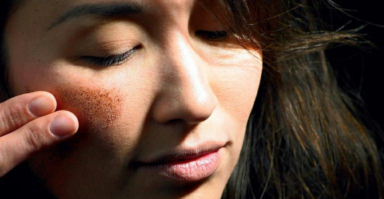 Sul-coreanas usam até 20 cosméticos por dia. Veja o que elas têm a ensinar