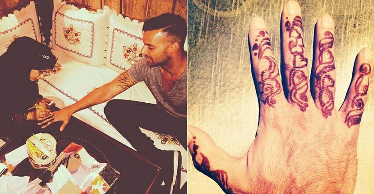 Em viagem a Abu Dhabi, Ricky Martin faz tatuagem de henna na mão
