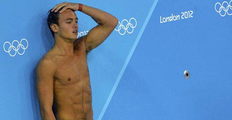 Astro do salto ornamental, Tom Daley assume ser bissexual em vídeo