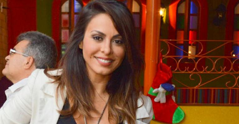 É oficial! Alinne Rosa anuncia a sua saída da banda Cheiro de Amor