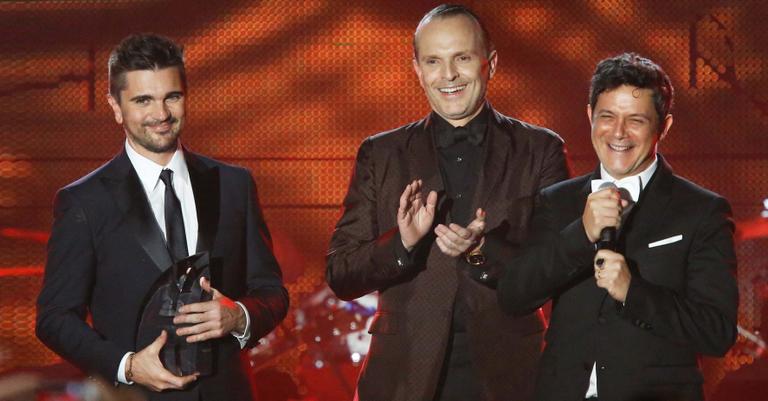 Miguel Bosé é homenageado com o prêmio Personalidade do Ano 2013 em Las Vegas