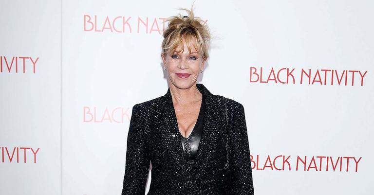 Melanie Griffith aparece com look de couro em première de filme em Nova York
