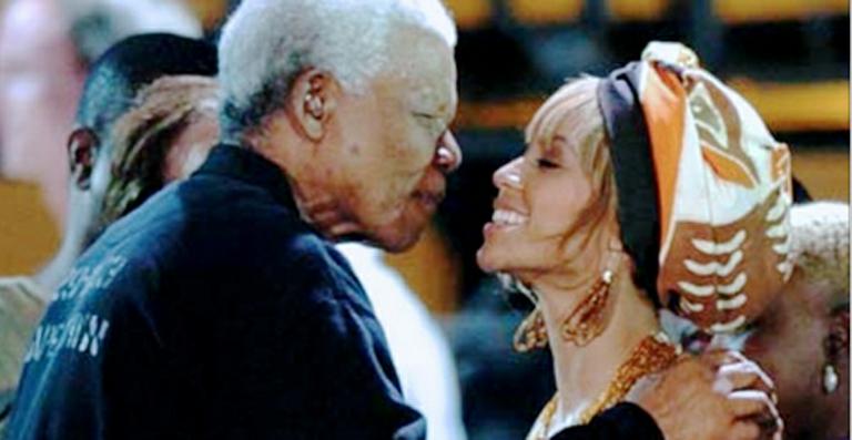 Famosos lamentam a morte de Nelson Mandela