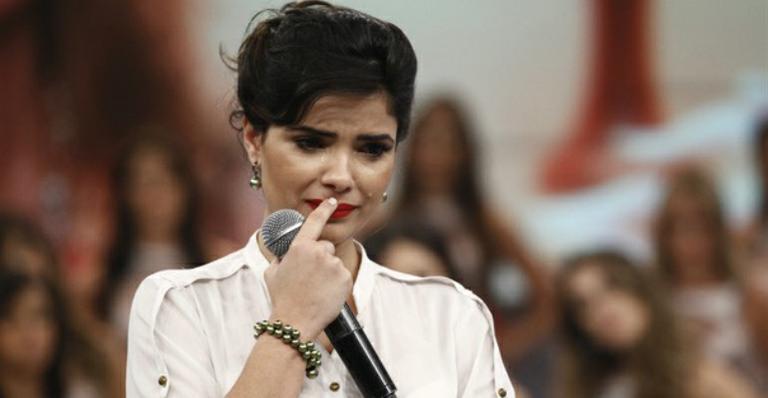 Vanessa Giácomo se emociona ao lembrar da morte da mãe