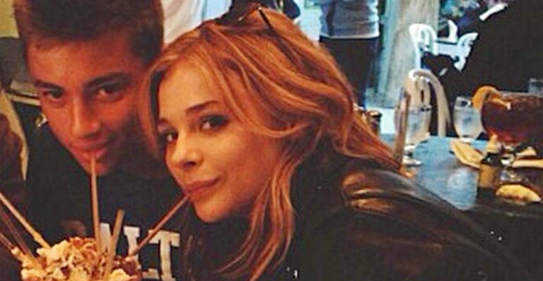 Chloë Moretz está namorando um brasileiro