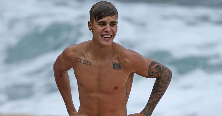 Justin Bieber ridiculariza fã e a chama de baleia encalhada na Austrália