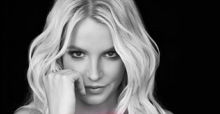 Britney Spears mostra foto do making of de seu novo clipe