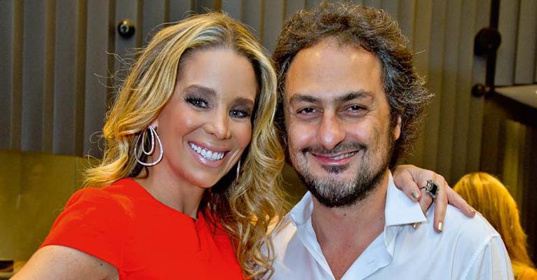 Jack Vartanian inaugura sua joalheria no Rio e conta com a presença de Danielle Winits