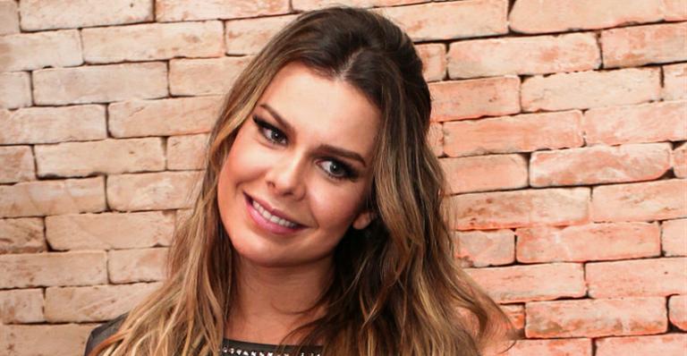 Morre o pai da atriz Fernanda Souza; peça é cancelada