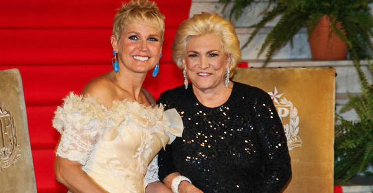 Xuxa faz homenagem para Hebe Camargo