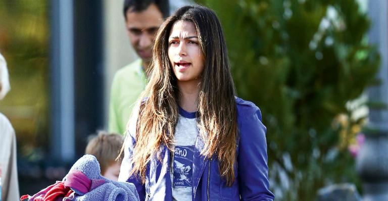 Camila Alves comemora festas de fim de ano com a família em L.A.