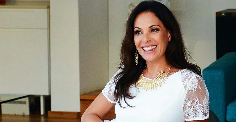 Carolina Ferraz lança segunda edição de livro de culinária. Veja receitas