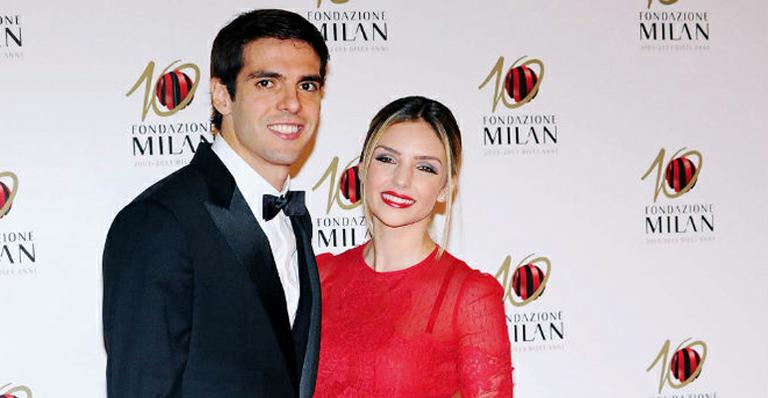Kaká e Caroline Celico comemoram oito anos de casamento