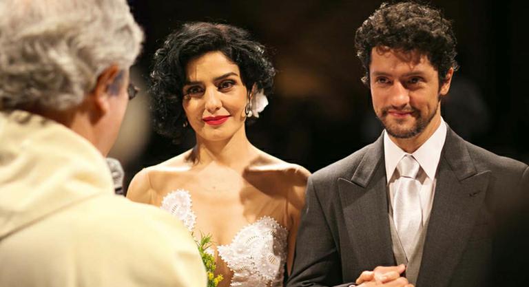 Letícia Sabatella e Fernando Alves Pinto comemoram a união e trocam elogios