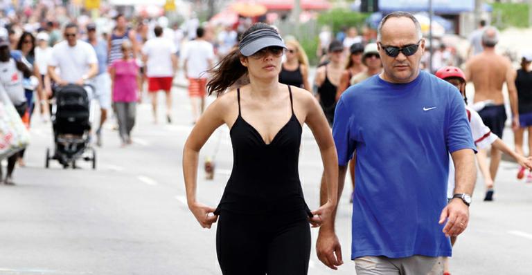 Patrícia Poeta e seu marido Amauri seguem rotina de exercícios no Rio