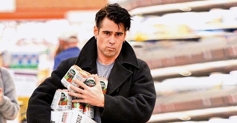 Colin Farrel faz compras em supermercado de Los Angeles