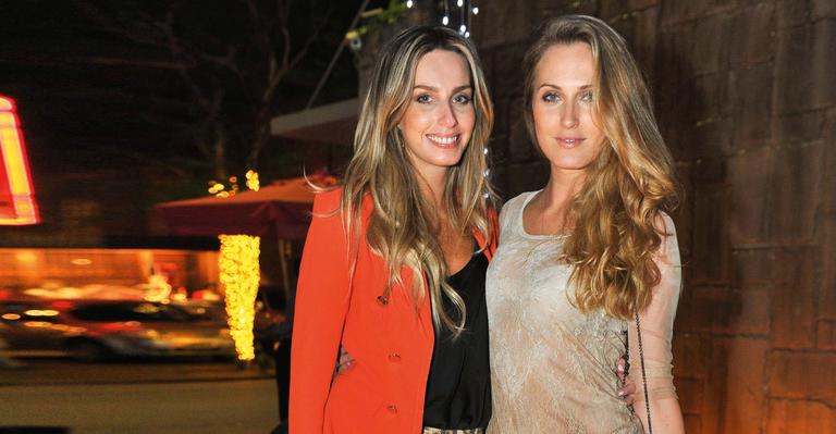 Mariana Weickert e Eliza Joenck vão a coquetel de campanha em São Paulo